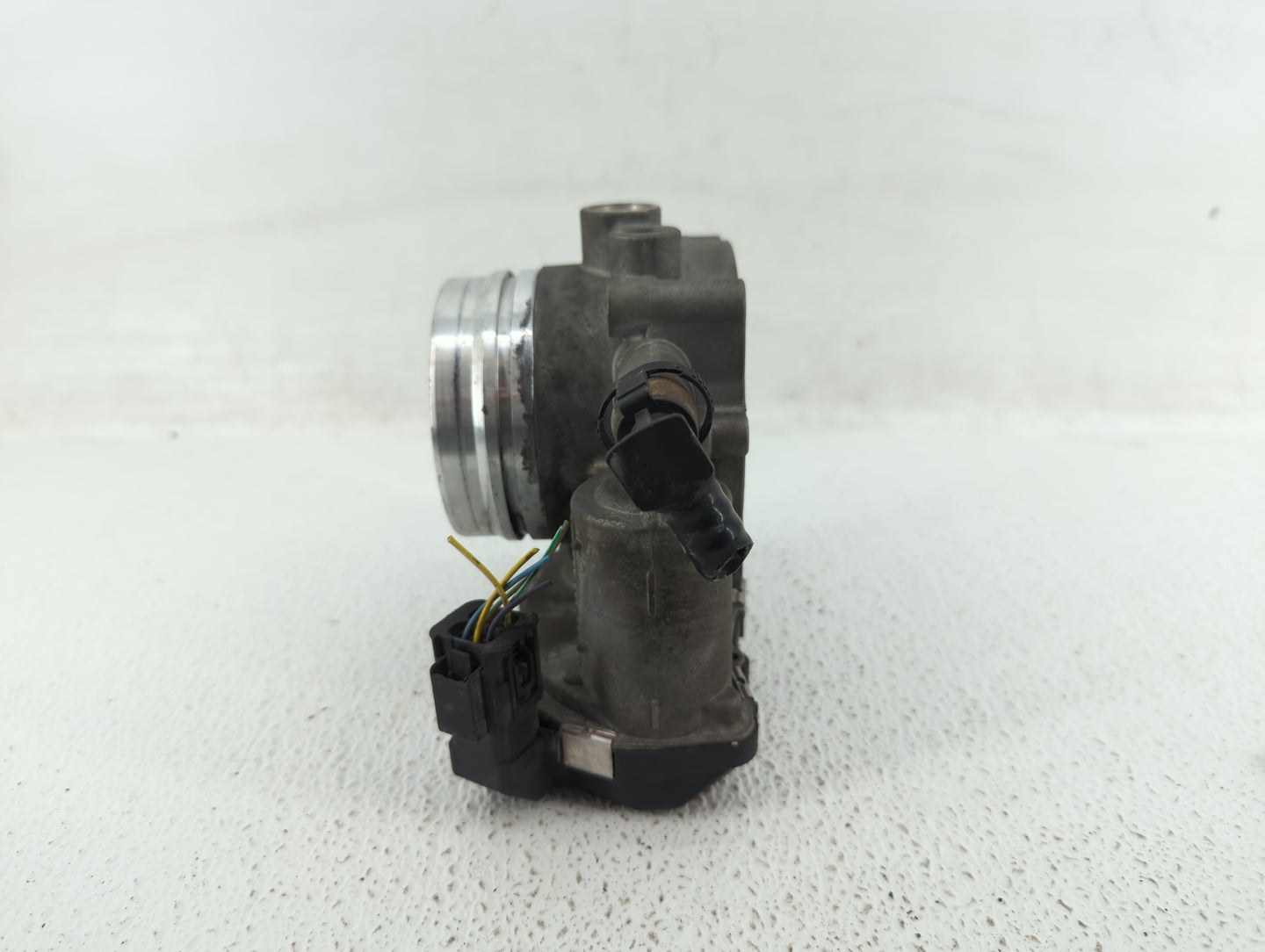 2011-2018 Bmw X5 Throttle Body P/N:1354 7597871-03 Fits Fits 2010 2011 2012 2013 2014 2015 2016 2017 2018 2019 2020 OEM Used