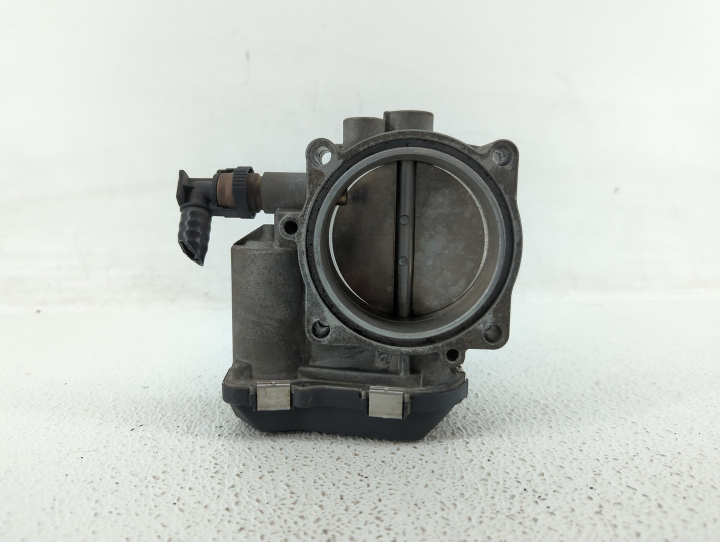 2011-2018 Bmw X5 Throttle Body P/N:1354 7597871-03 Fits Fits 2010 2011 2012 2013 2014 2015 2016 2017 2018 2019 2020 OEM Used