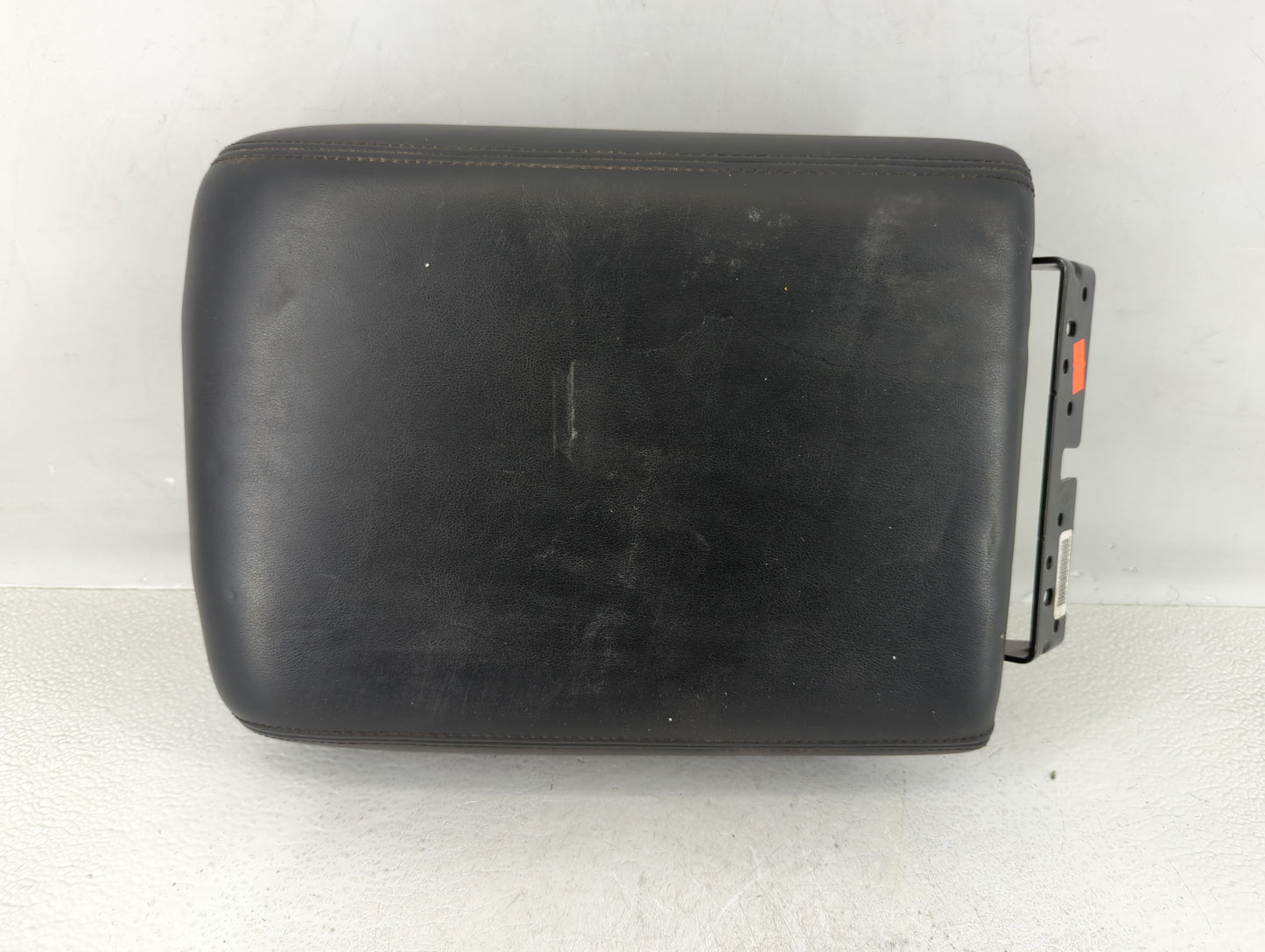 2015 Bmw X5 Center Console Armrest Cover Lid Black - Oemusedautoparts1.com