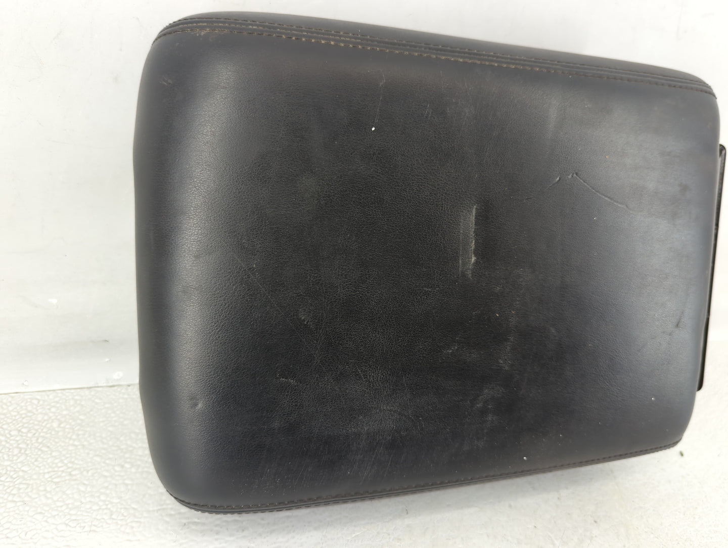 2015 Bmw X5 Center Console Armrest Cover Lid Black - Oemusedautoparts1.com