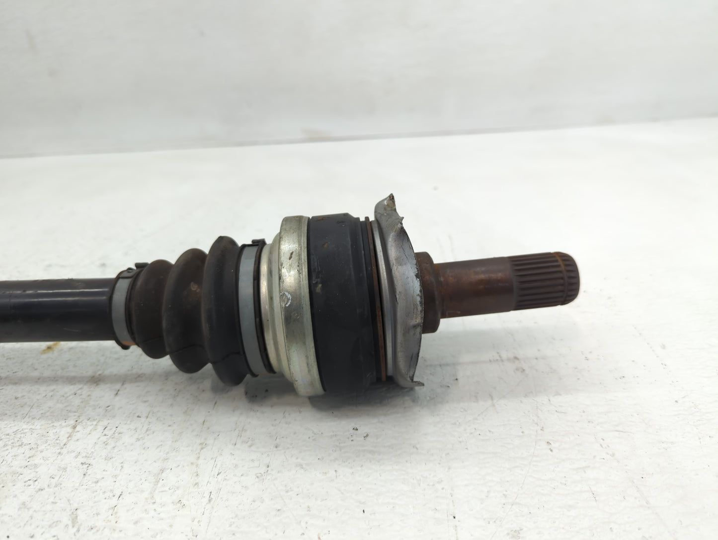 2007-2018 Bmw X5 Axle Shaft Front Driver Cv C/v - Oemusedautoparts1.com