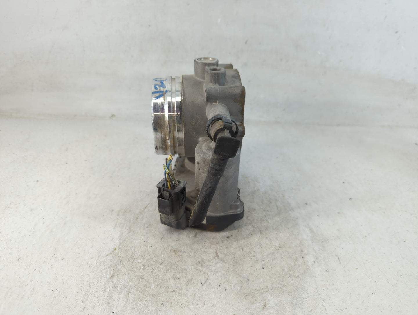 2011-2018 Bmw X5 Throttle Body P/N:1354 7597871-03 Fits Fits 2010 2011 2012 2013 2014 2015 2016 2017 2018 2019 2020 OEM Used