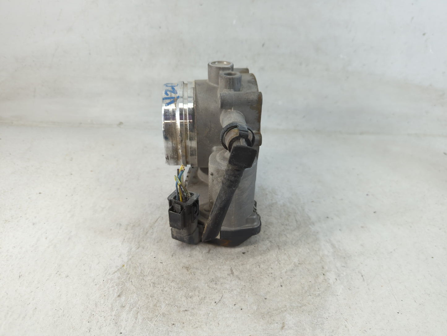 2011-2018 Bmw X5 Throttle Body P/N:1354 7597871-03 Fits Fits 2010 2011 2012 2013 2014 2015 2016 2017 2018 2019 2020 OEM Used