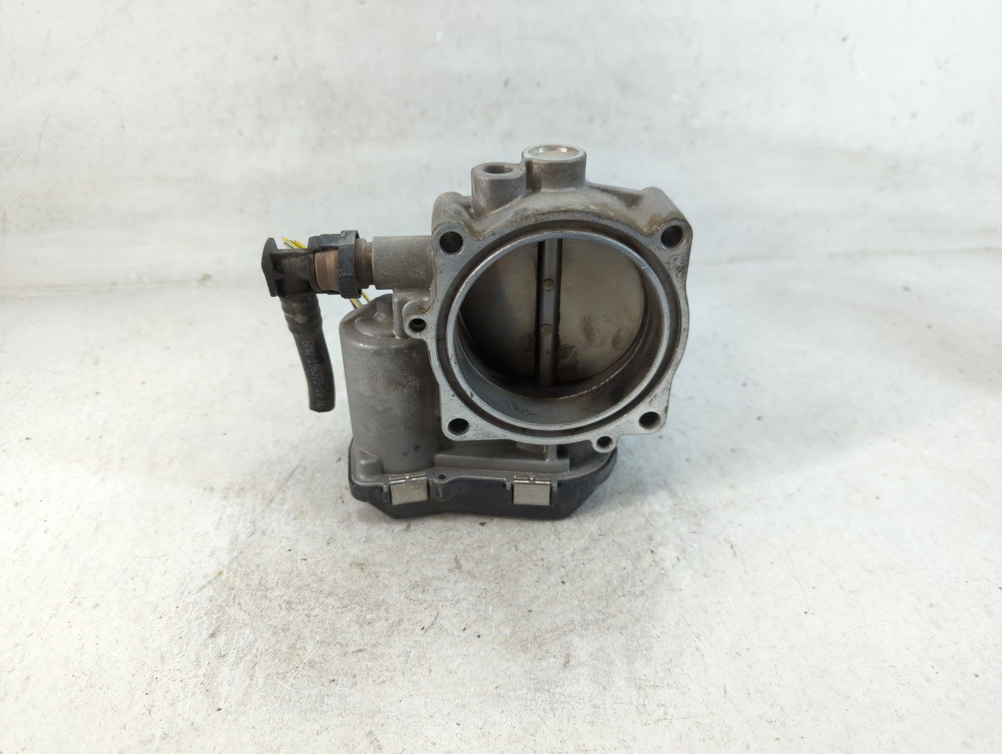 2011-2018 Bmw X5 Throttle Body P/N:1354 7597871-03 Fits Fits 2010 2011 2012 2013 2014 2015 2016 2017 2018 2019 2020 OEM Used
