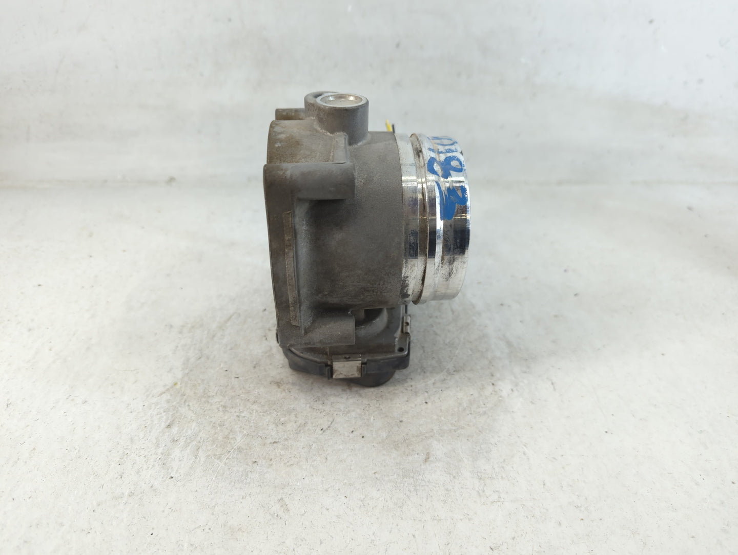 2011-2018 Bmw X5 Throttle Body P/N:1354 7597871-03 Fits Fits 2010 2011 2012 2013 2014 2015 2016 2017 2018 2019 2020 OEM Used