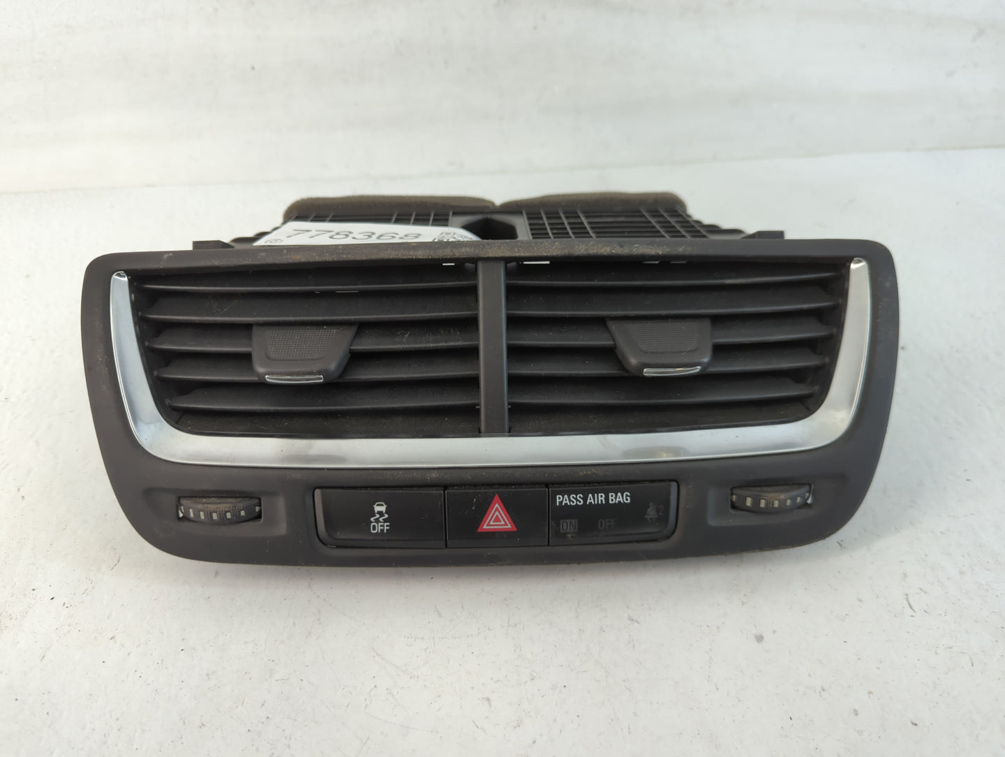 2015 Buick Buienc CENTER DASH TRIM BEZEL - Oemusedautoparts1.com