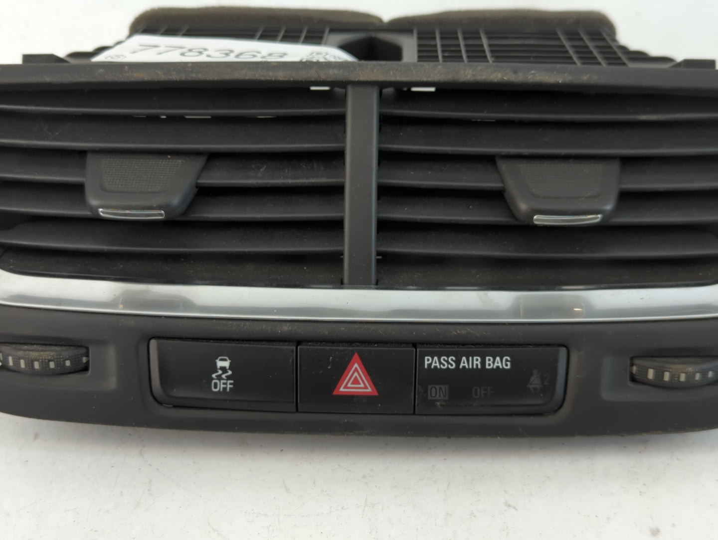 2015 Buick Buienc CENTER DASH TRIM BEZEL - Oemusedautoparts1.com