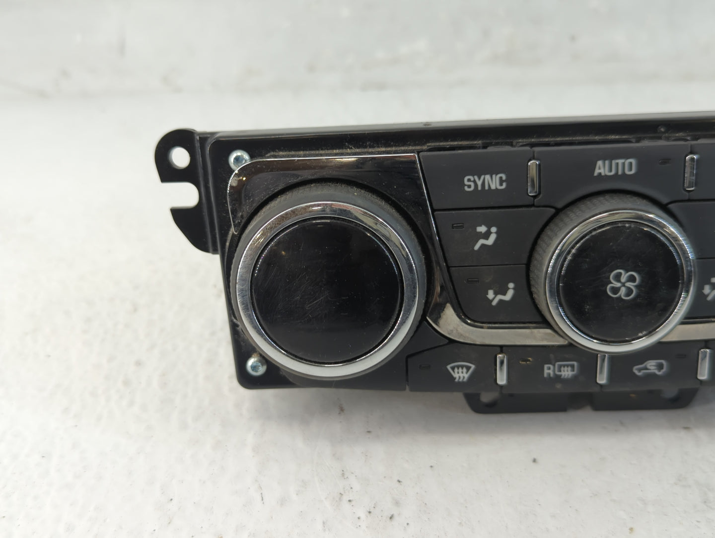 2013-2017 Buick Enclave Climate Control Module Temperature AC/Heater Replacement P/N:23158335 Fits Fits 2013 2014 2015 2016 