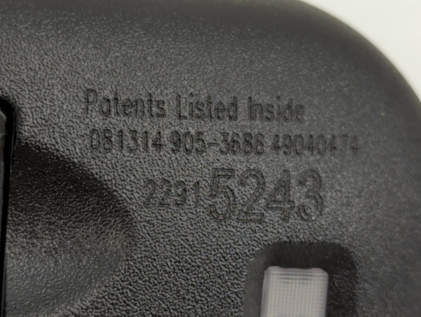 2009-2017 Buick Enclave Interior Rear View Mirror Replacement OEM P/N:22915243 Fits OEM Used Auto Parts - Oemusedautoparts1.