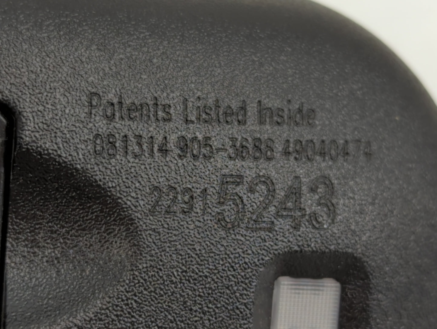 2009-2017 Buick Enclave Interior Rear View Mirror Replacement OEM P/N:22915243 Fits OEM Used Auto Parts - Oemusedautoparts1.