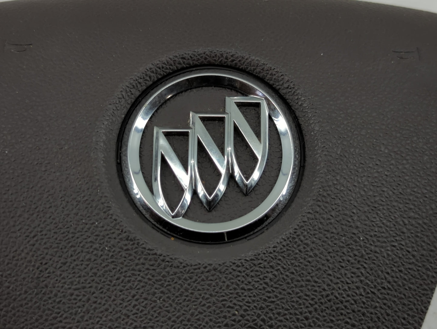 2008-2017 Buick Enclave Air Bag Driver Left Steering Wheel Mounted P/N:25810367 Fits OEM Used Auto Parts - Oemusedautoparts1