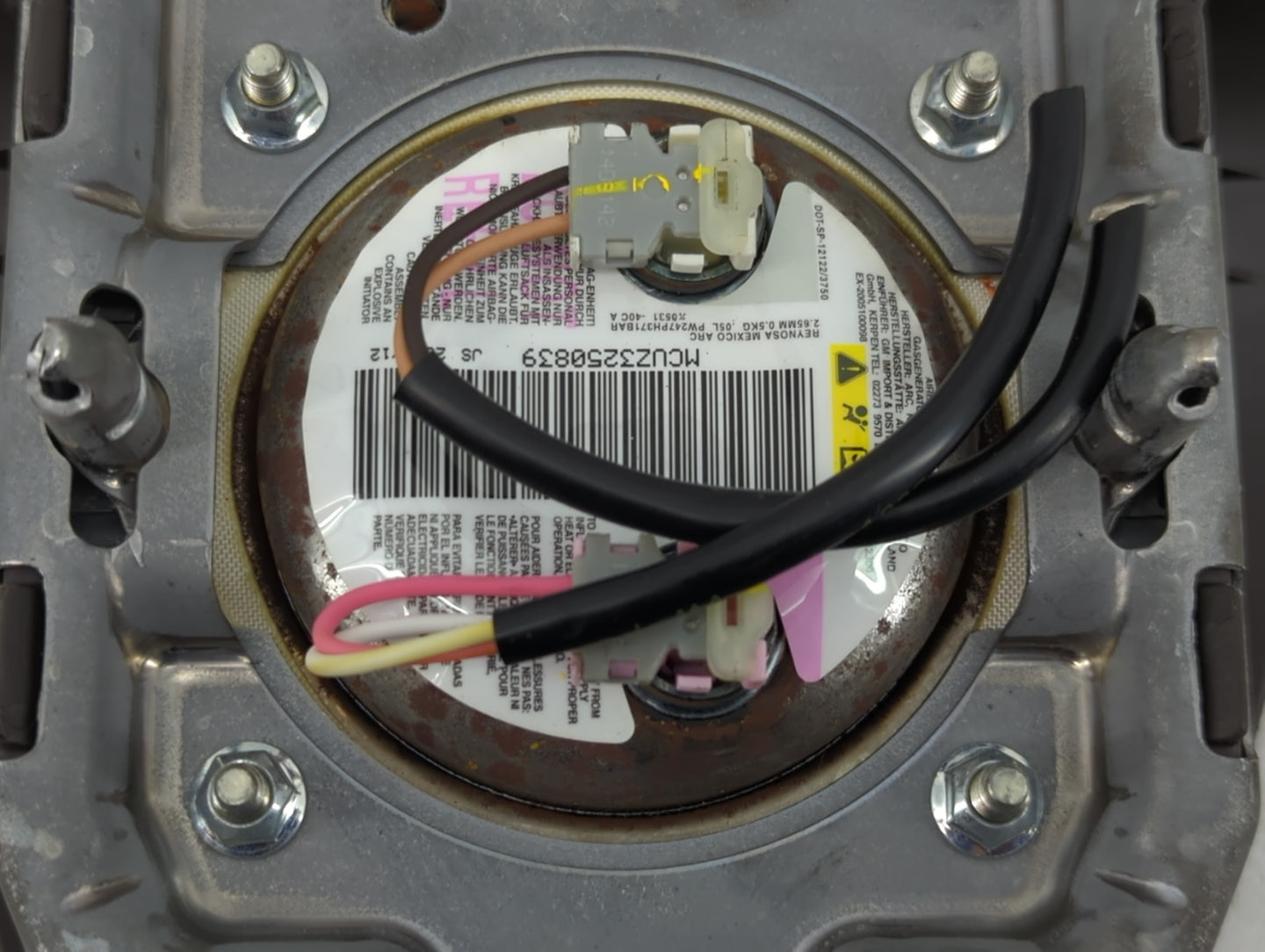 2008-2017 Buick Enclave Air Bag Driver Left Steering Wheel Mounted P/N:25810367 Fits OEM Used Auto Parts - Oemusedautoparts1