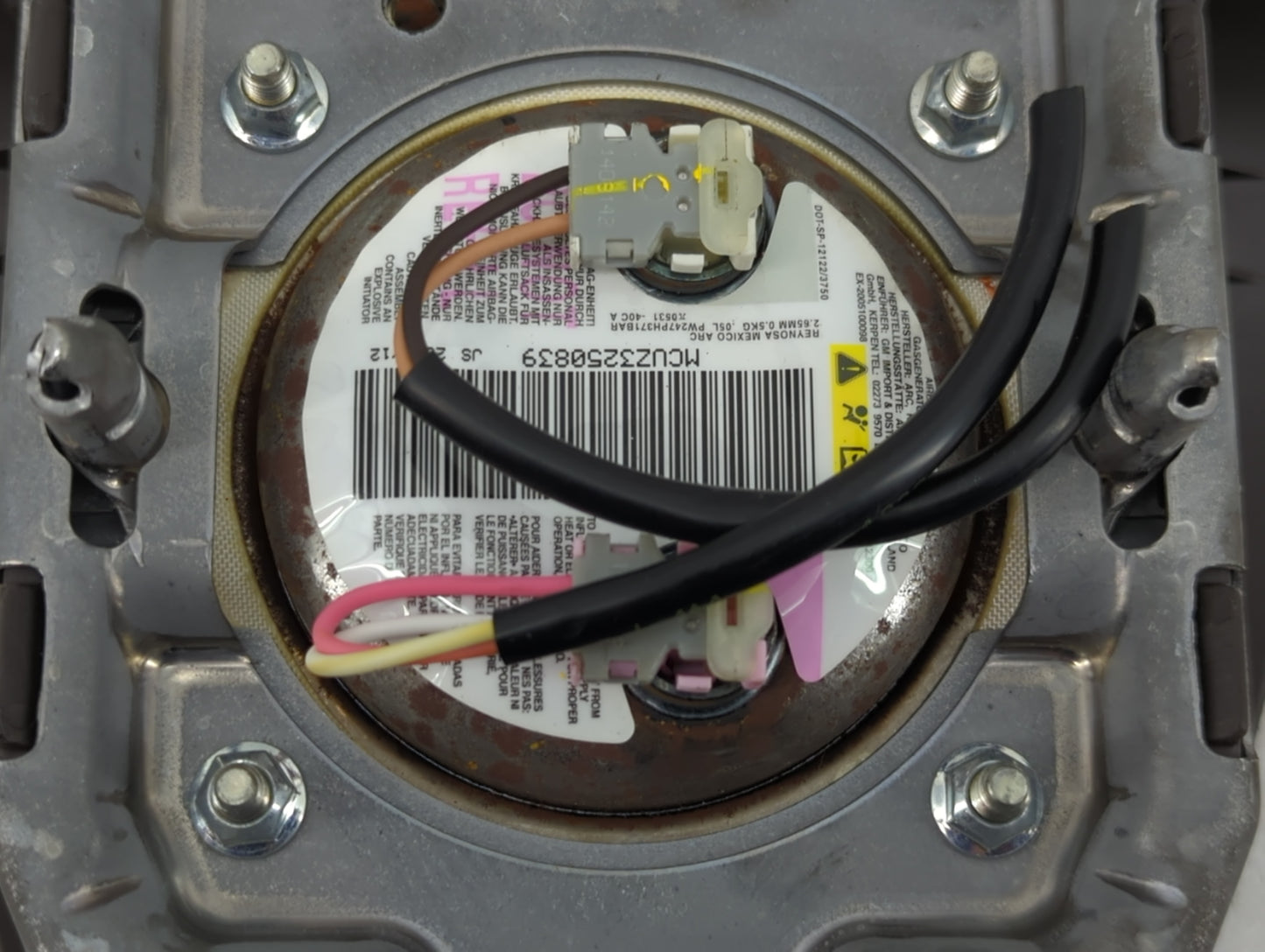 2008-2017 Buick Enclave Air Bag Driver Left Steering Wheel Mounted P/N:25810367 Fits OEM Used Auto Parts - Oemusedautoparts1