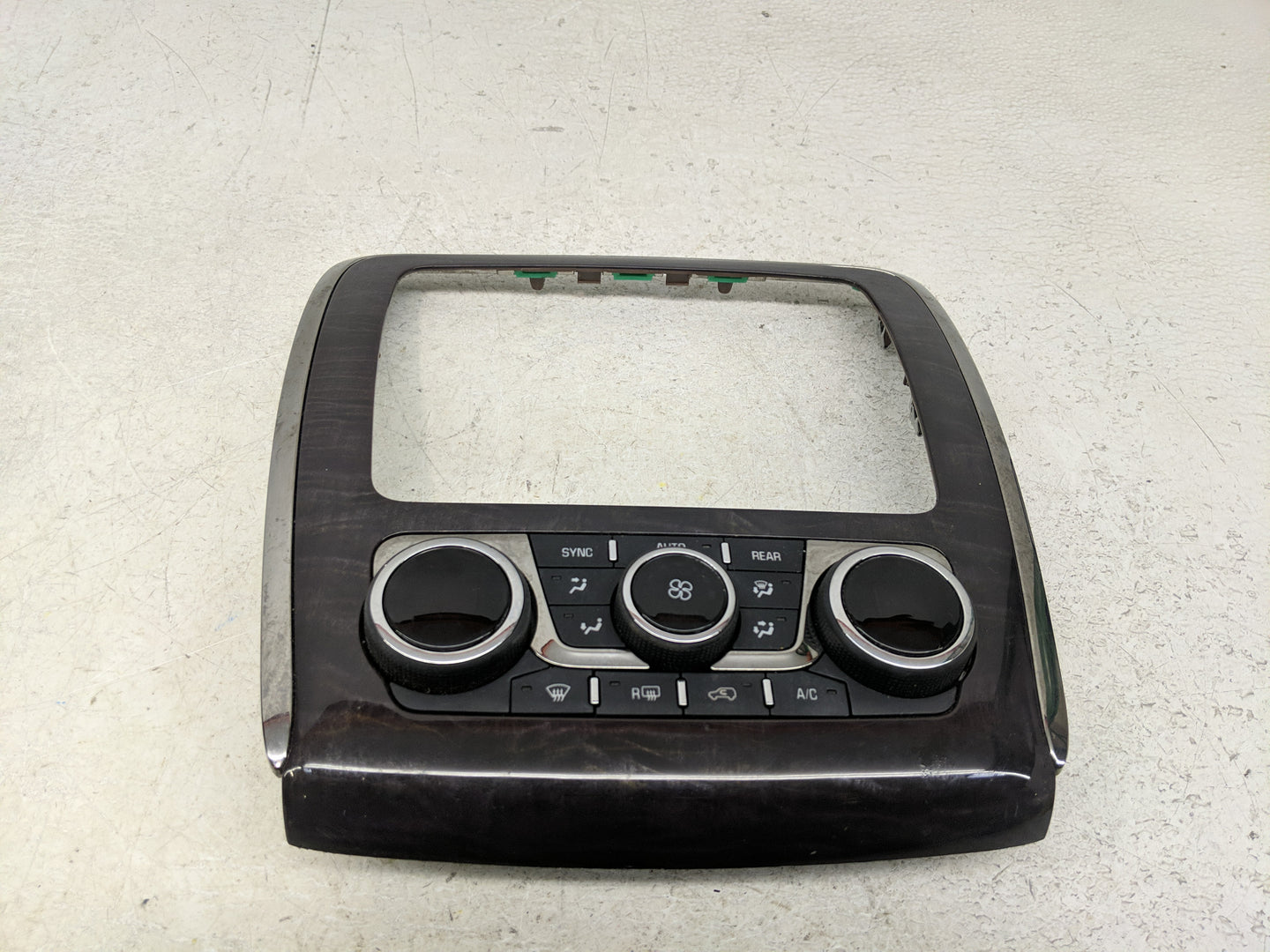 2013-2017 Buick Enclave Climate Control Module Temperature AC/Heater Replacement P/N:147589501 23158335 Fits OEM Used Auto P
