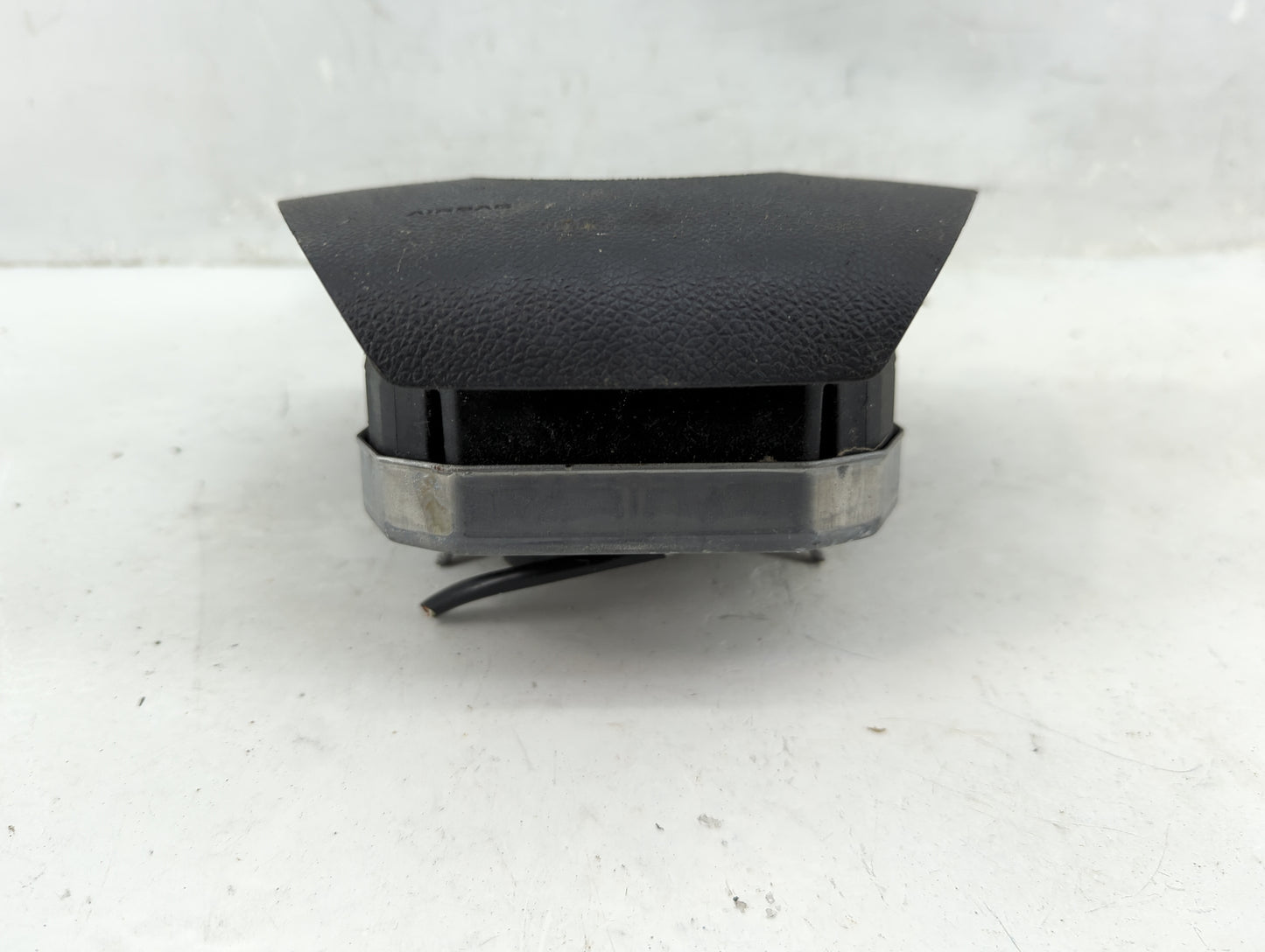 2008-2017 Buick Enclave Air Bag Driver Left Steering Wheel Mounted P/N:23165546 Fits OEM Used Auto Parts - Oemusedautoparts1