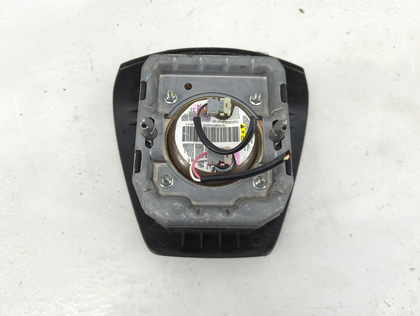 2008-2017 Buick Enclave Air Bag Driver Left Steering Wheel Mounted P/N:23165546 Fits OEM Used Auto Parts - Oemusedautoparts1