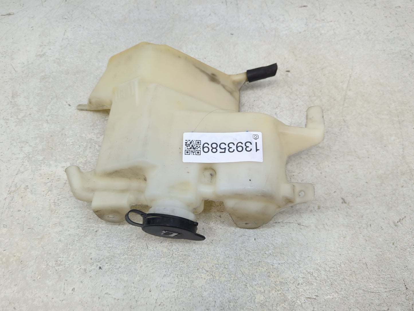 2008-2017 Buick Enclave Radiator Coolant Overflow Expansion Tank Bottle - Oemusedautoparts1.com