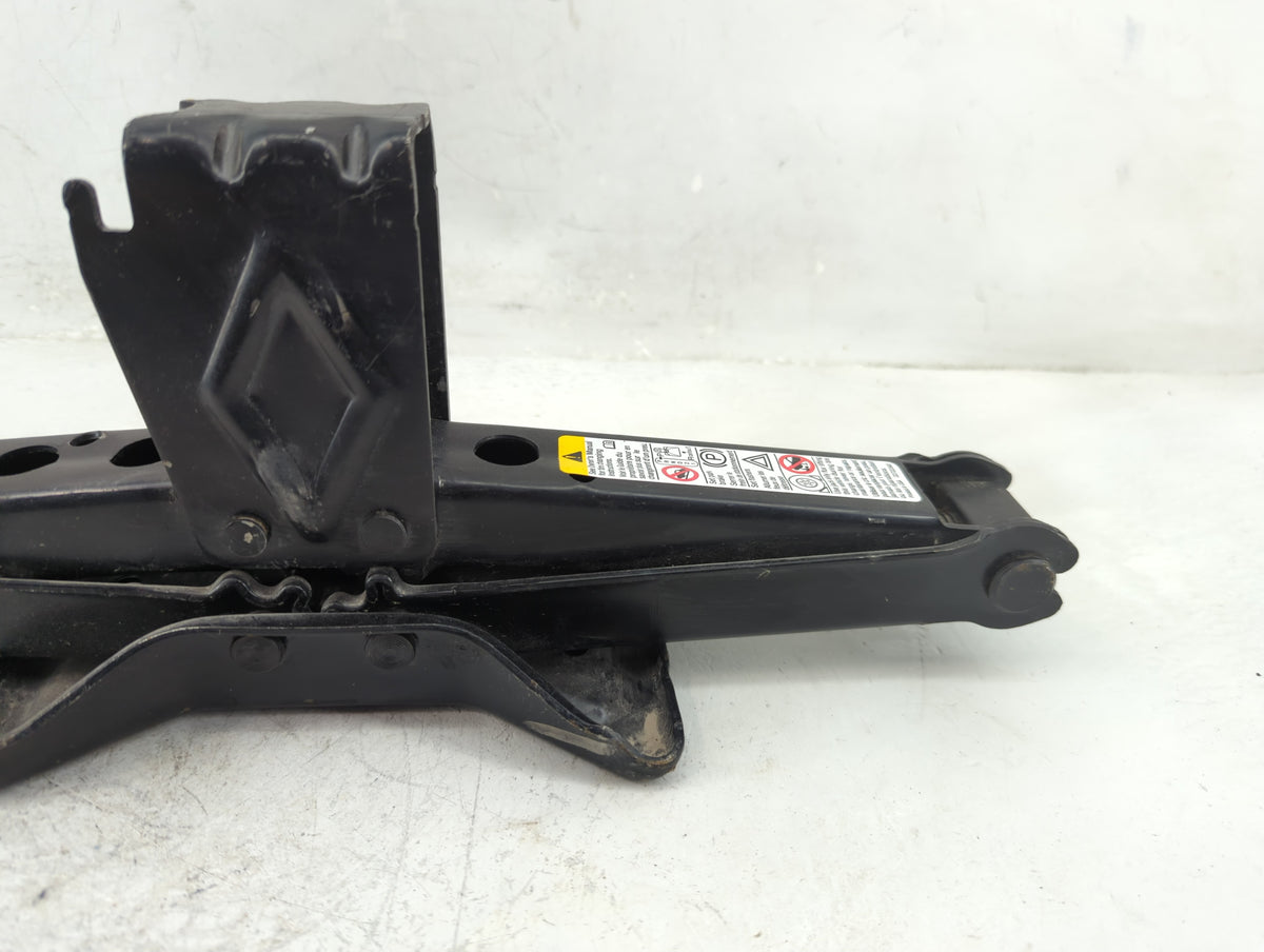 2015 Buick Enclave Spare Scissor Car Jack - Oemusedautoparts1.com