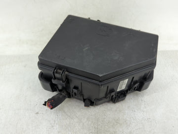 2015-2017 Buick Enclave Fusebox Fuse Box Panel Relay Module P/N:15927722 P23436806 Fits Fits 2015 2016 2017 OEM Used Auto Pa