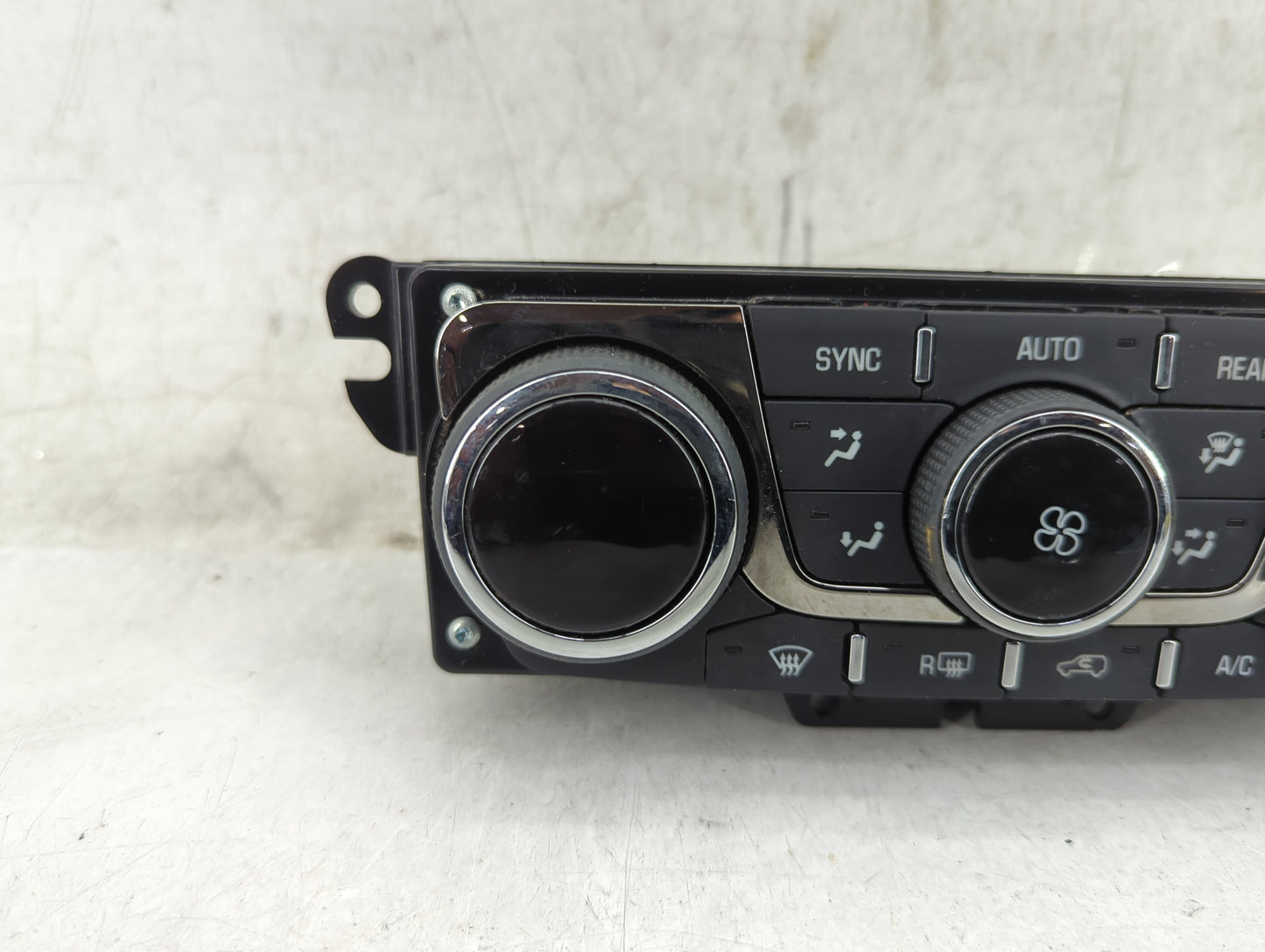 2013-2017 Buick Enclave Climate Control Module Temperature AC/Heater Replacement P/N:147589501 23158335 Fits OEM Used Auto P