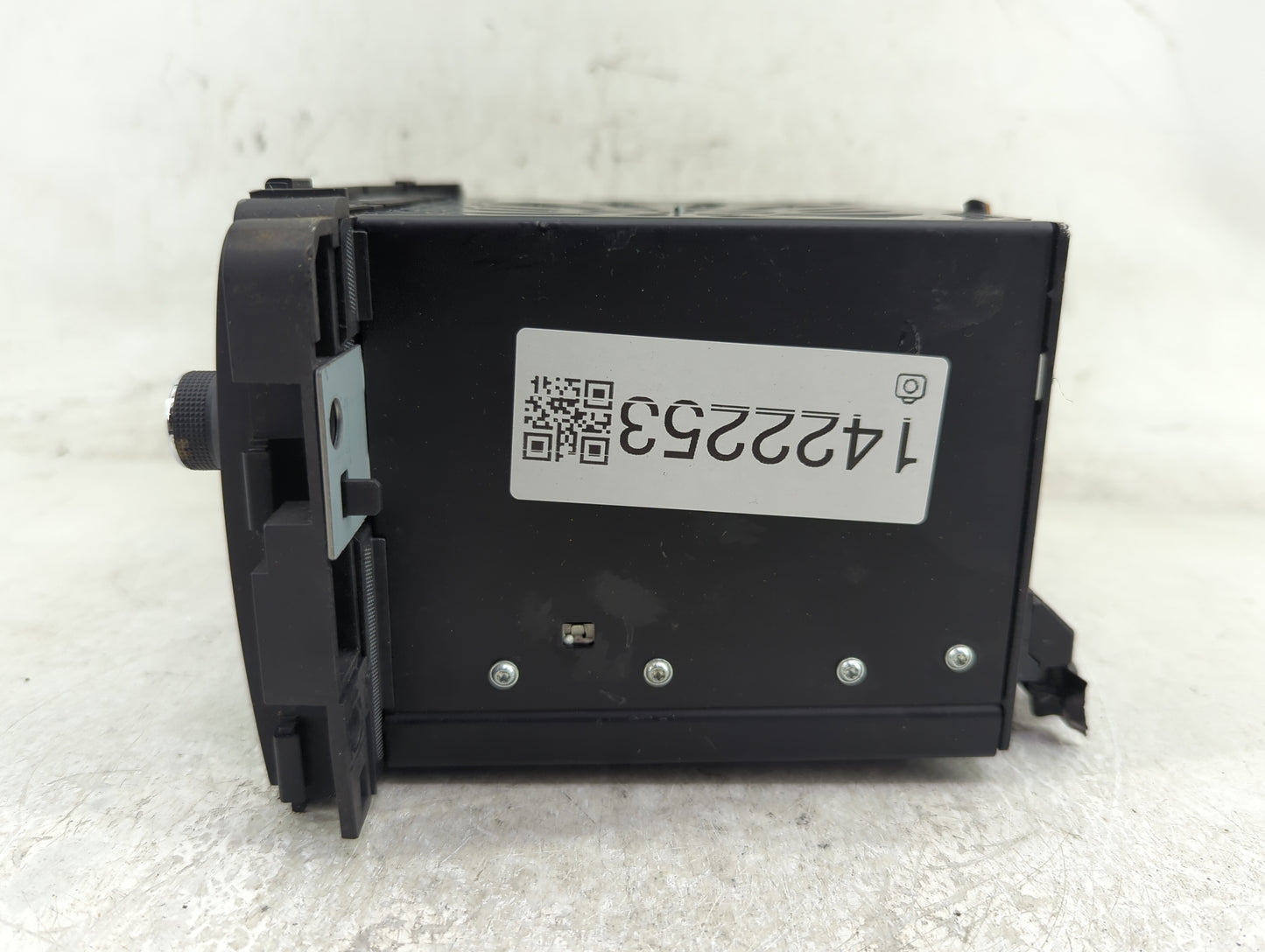 2015-2016 Buick Enclave Radio AM FM Cd Player Receiver Replacement P/N:23205084 Fits Fits 2015 2016 OEM Used Auto Parts - Oe