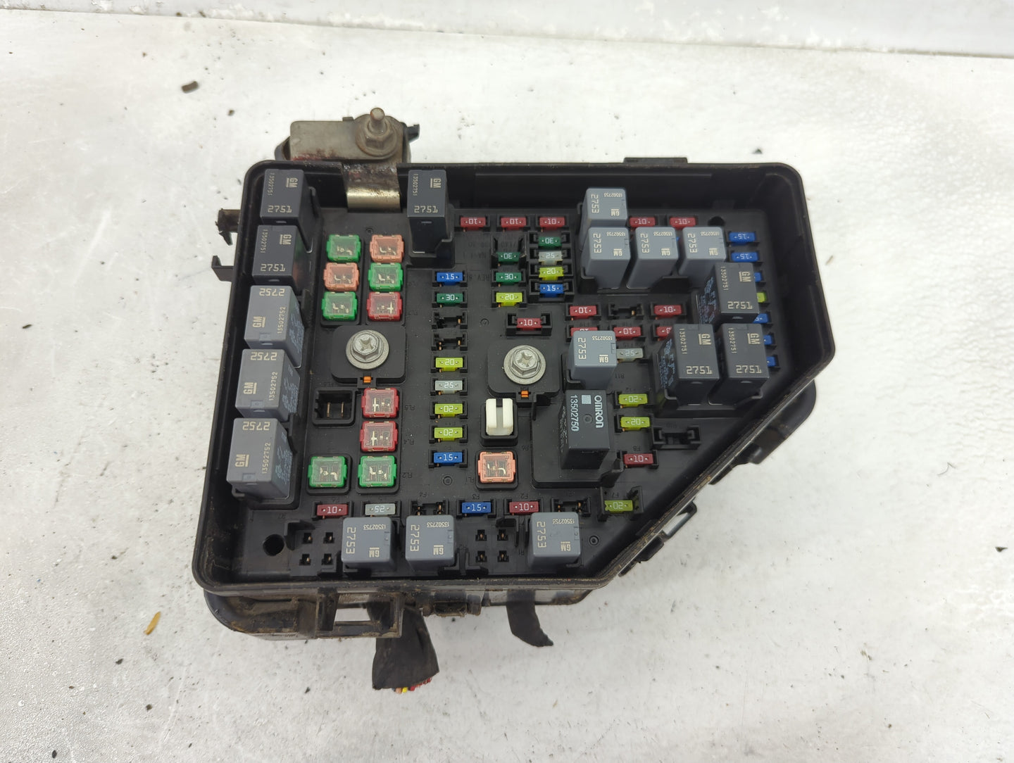 2015-2017 Buick Enclave Fusebox Fuse Box Panel Relay Module P/N:7140-1941-30 Fits Fits 2015 2016 2017 OEM Used Auto Parts - 