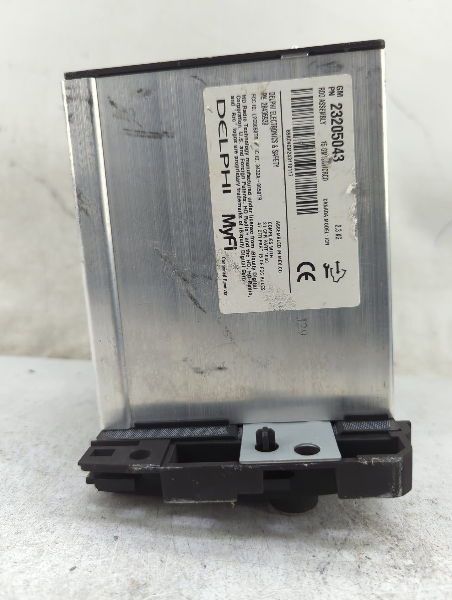 2015 Buick Enclave Radio AM FM Cd Player Receiver Replacement P/N:23205043 Fits OEM Used Auto Parts - Oemusedautoparts1.com