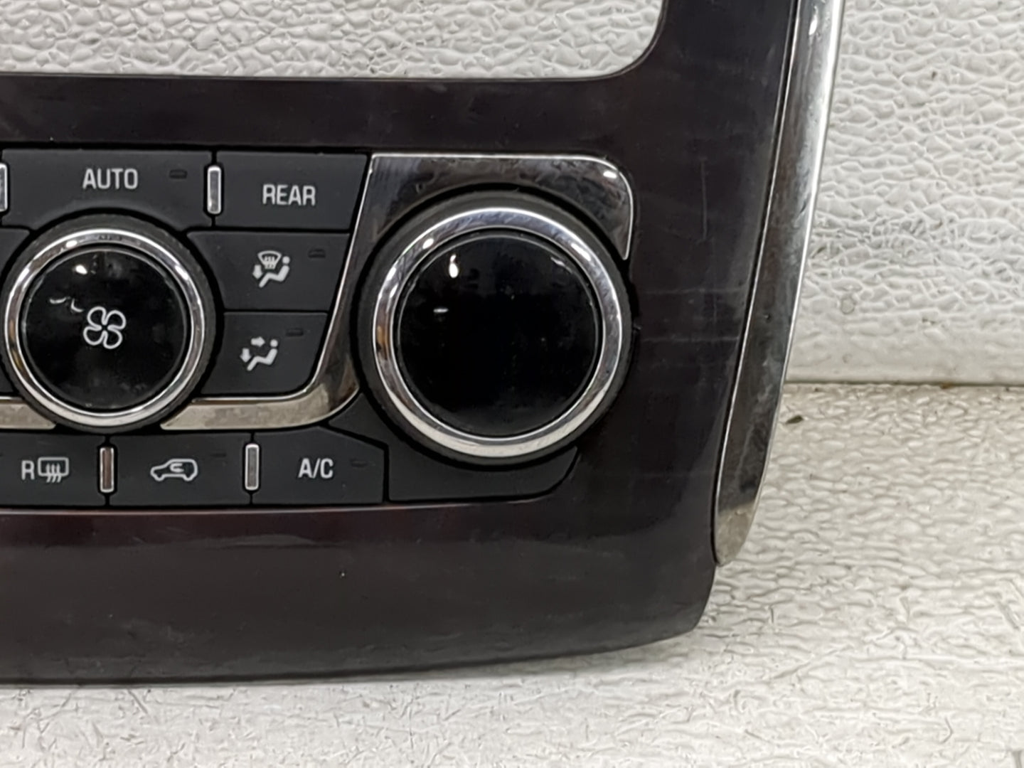 2013-2017 Buick Enclave Climate Control Module Temperature AC/Heater Replacement P/N:23158335 147589501 Fits OEM Used Auto P