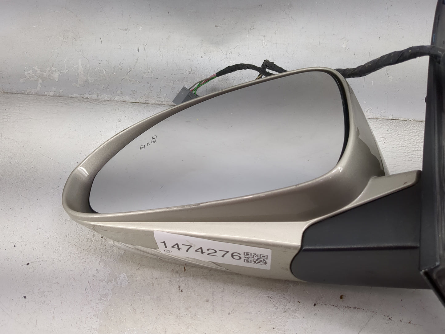 2013-2017 Buick Enclave Driver Side View Mirror - Left Door Mirror OEM Used - Oemusedautoparts1.com