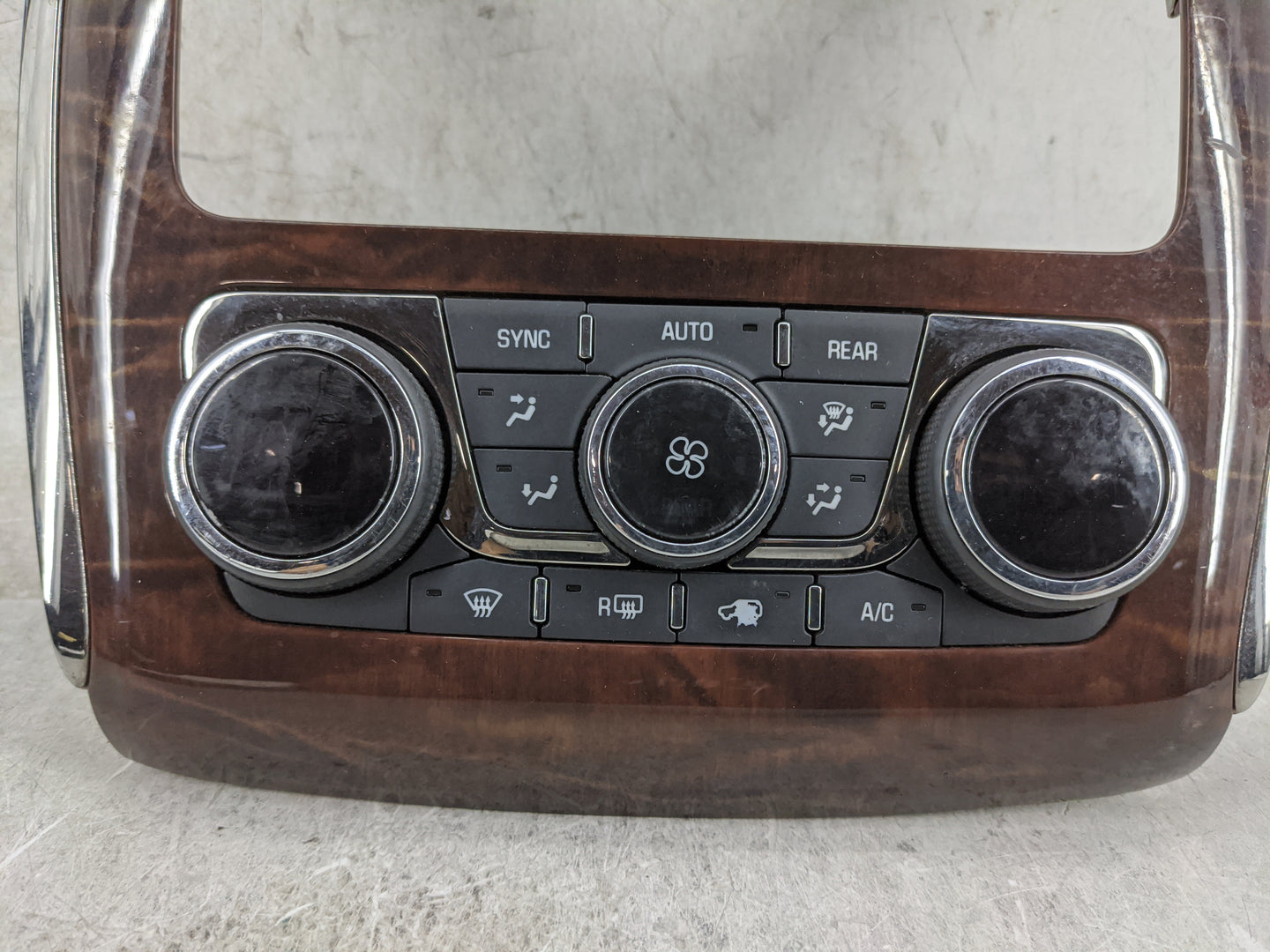 2013-2017 Buick Enclave Climate Control Module Temperature AC/Heater Replacement P/N:23158335 3239800000000X Fits OEM Used A