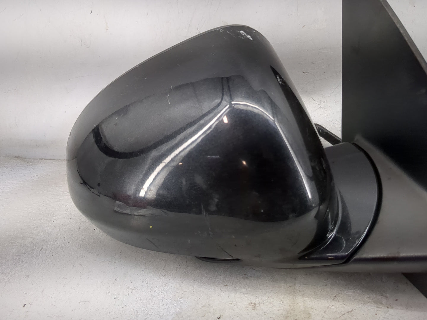 2013-2017 Buick Enclave Passenger Side View Mirror - Right Door Mirror OEM Used - Oemusedautoparts1.com