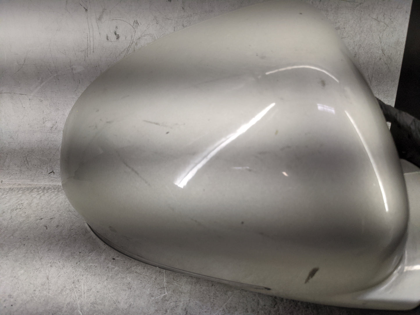2013-2017 Buick Enclave Passenger Side View Mirror - Right Door Mirror OEM Used - Oemusedautoparts1.com