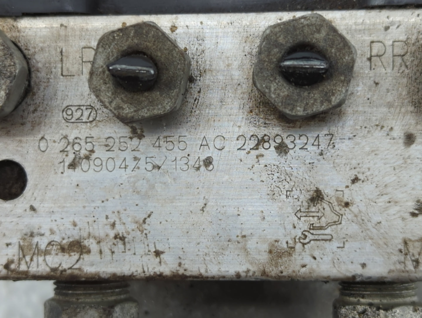 2012-2017 Buick Enclave ABS Pump Control Module Replacement P/N:22822156 23407415 Fits Fits 2012 2013 2014 2015 2016 2017 OE