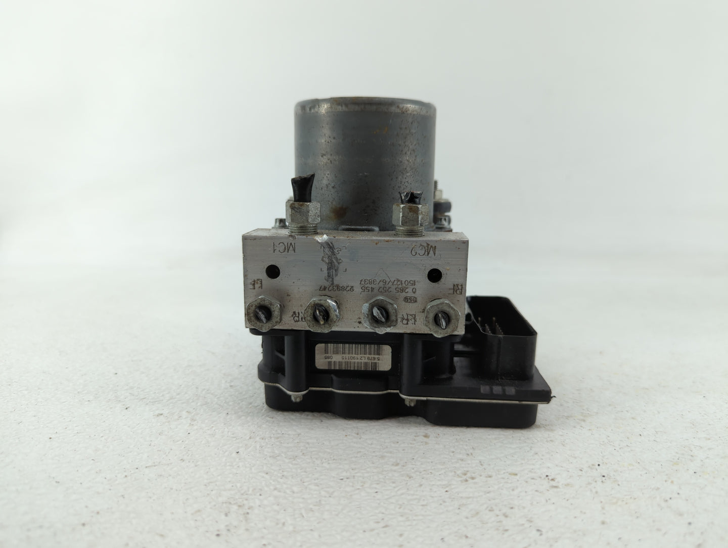 2012-2017 Buick Enclave ABS Pump Control Module Replacement P/N:22893247 22912779 Fits Fits 2012 2013 2014 2015 2016 2017 OE