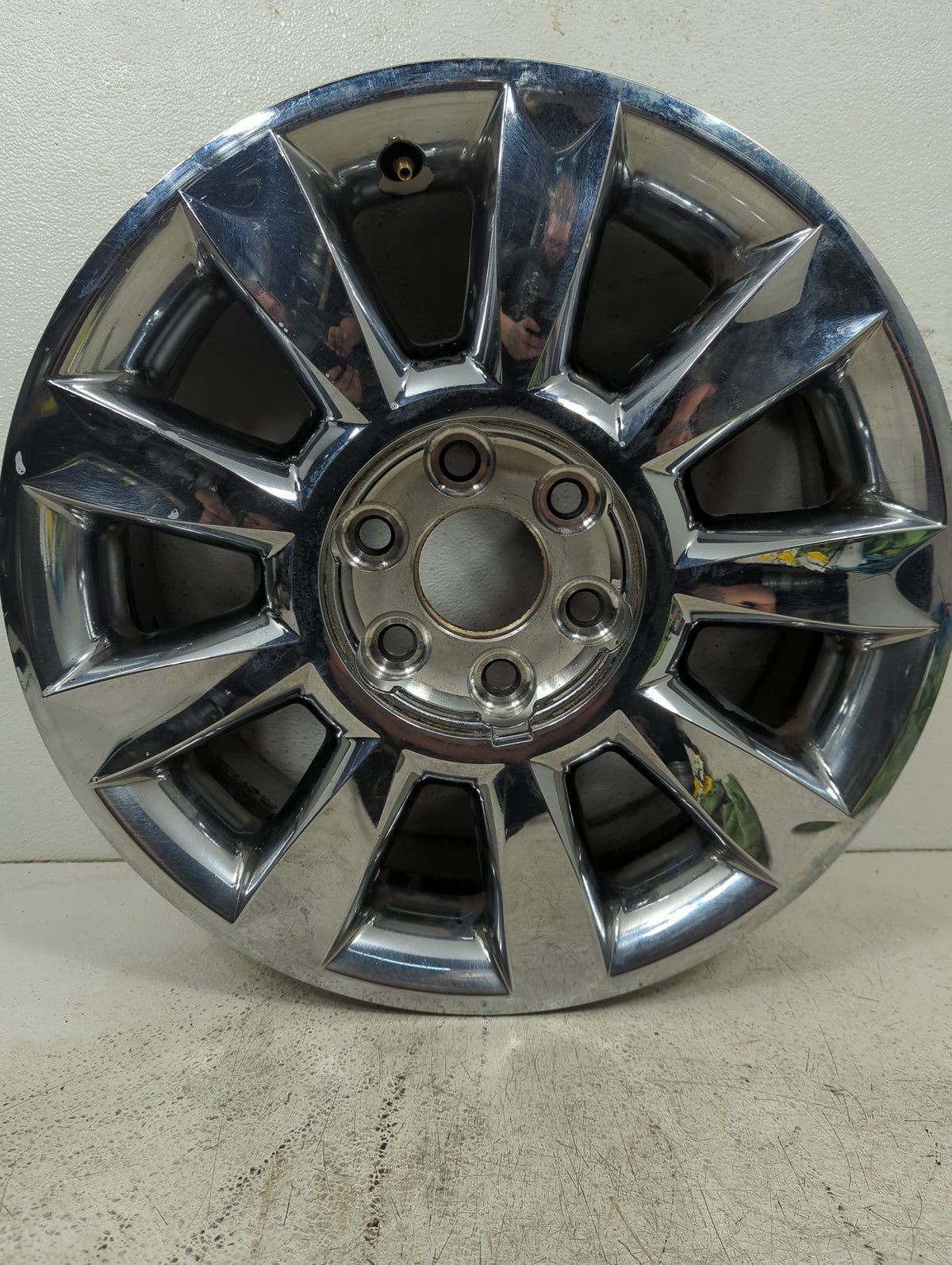 2015 Buick Enclave Oem Wheel Rim 5027632 - Oemusedautoparts1.com