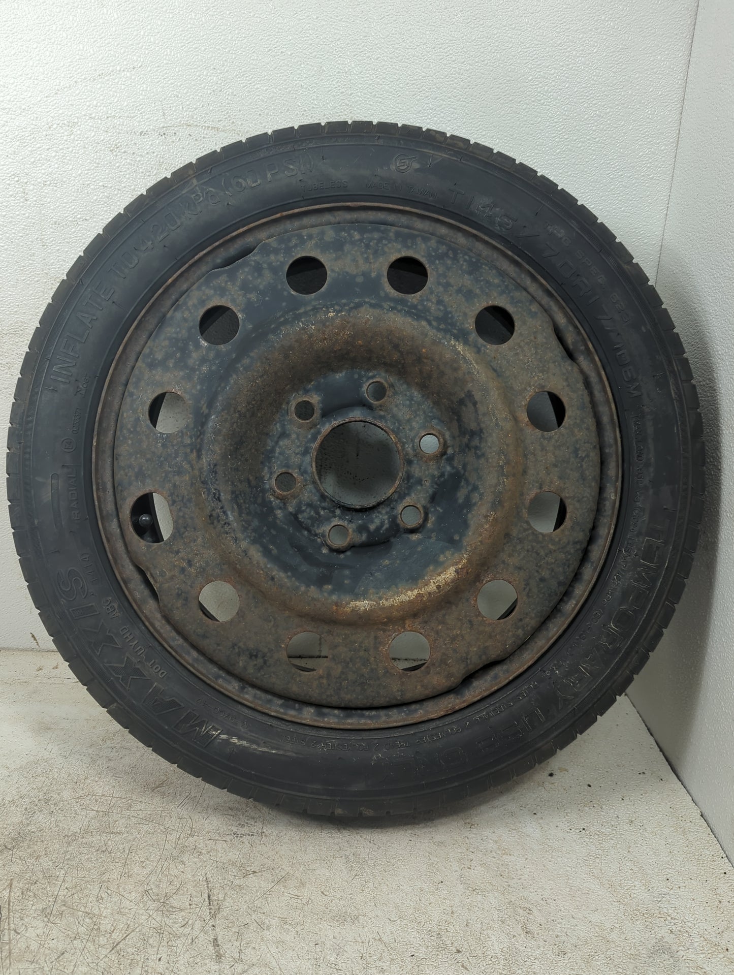 2015 Buick Enclave Spare Donut Tire Wheel Rim Oem - Oemusedautoparts1.com