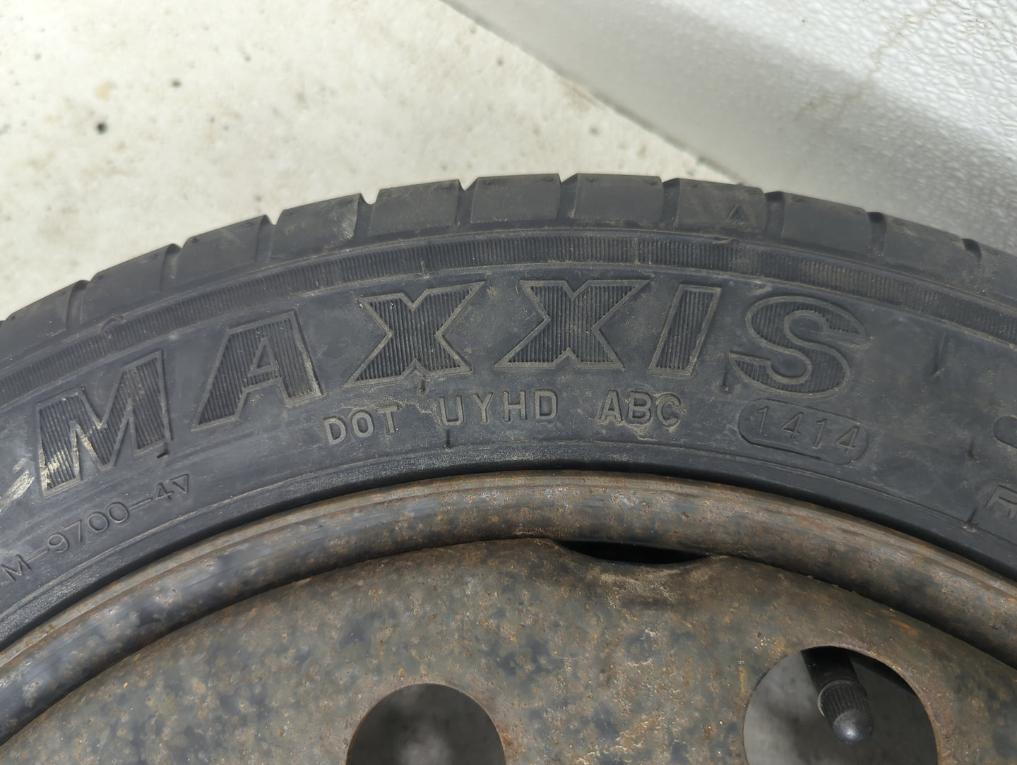 2015 Buick Enclave Spare Donut Tire Wheel Rim Oem - Oemusedautoparts1.com