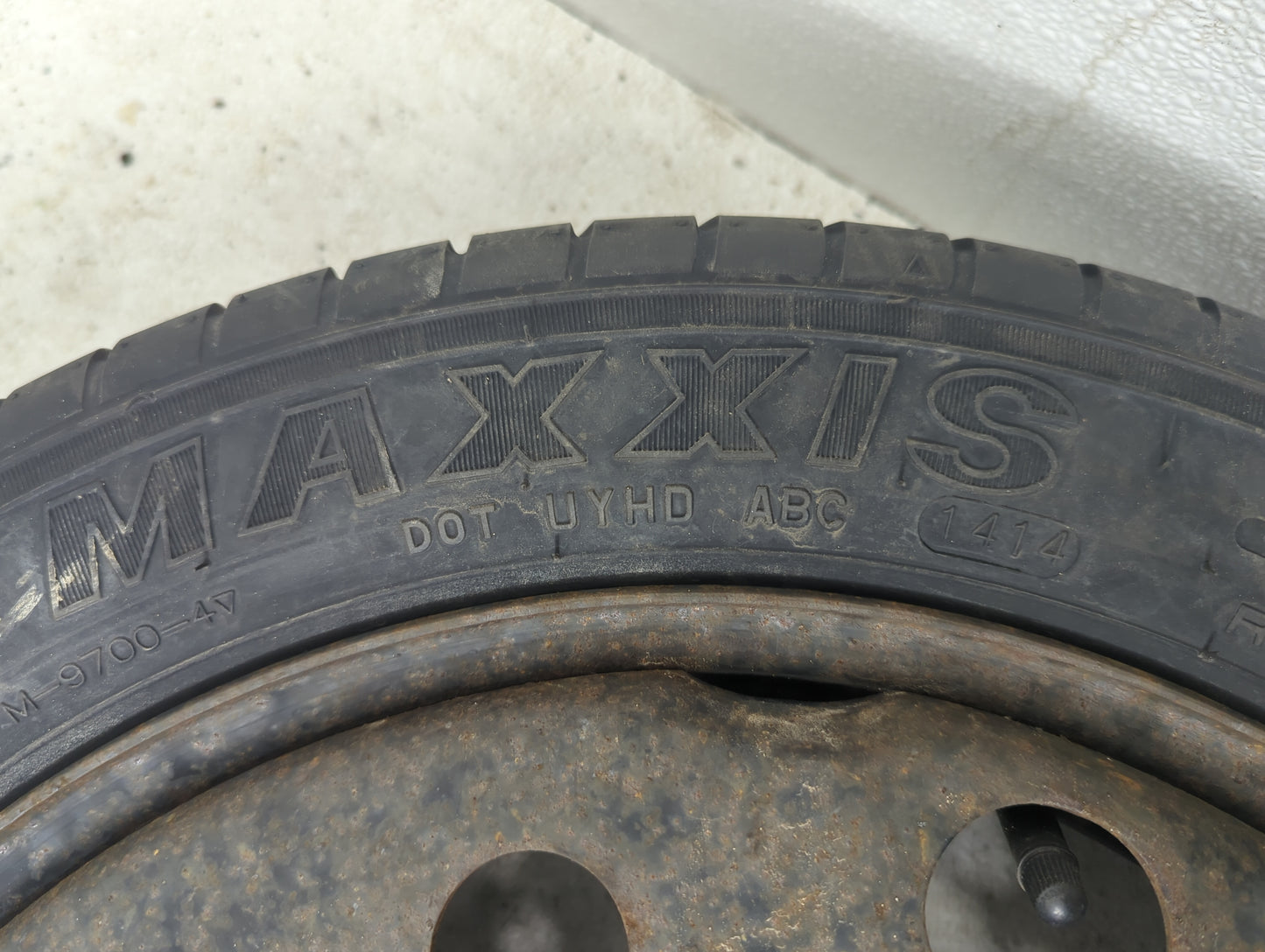 2015 Buick Enclave Spare Donut Tire Wheel Rim Oem - Oemusedautoparts1.com