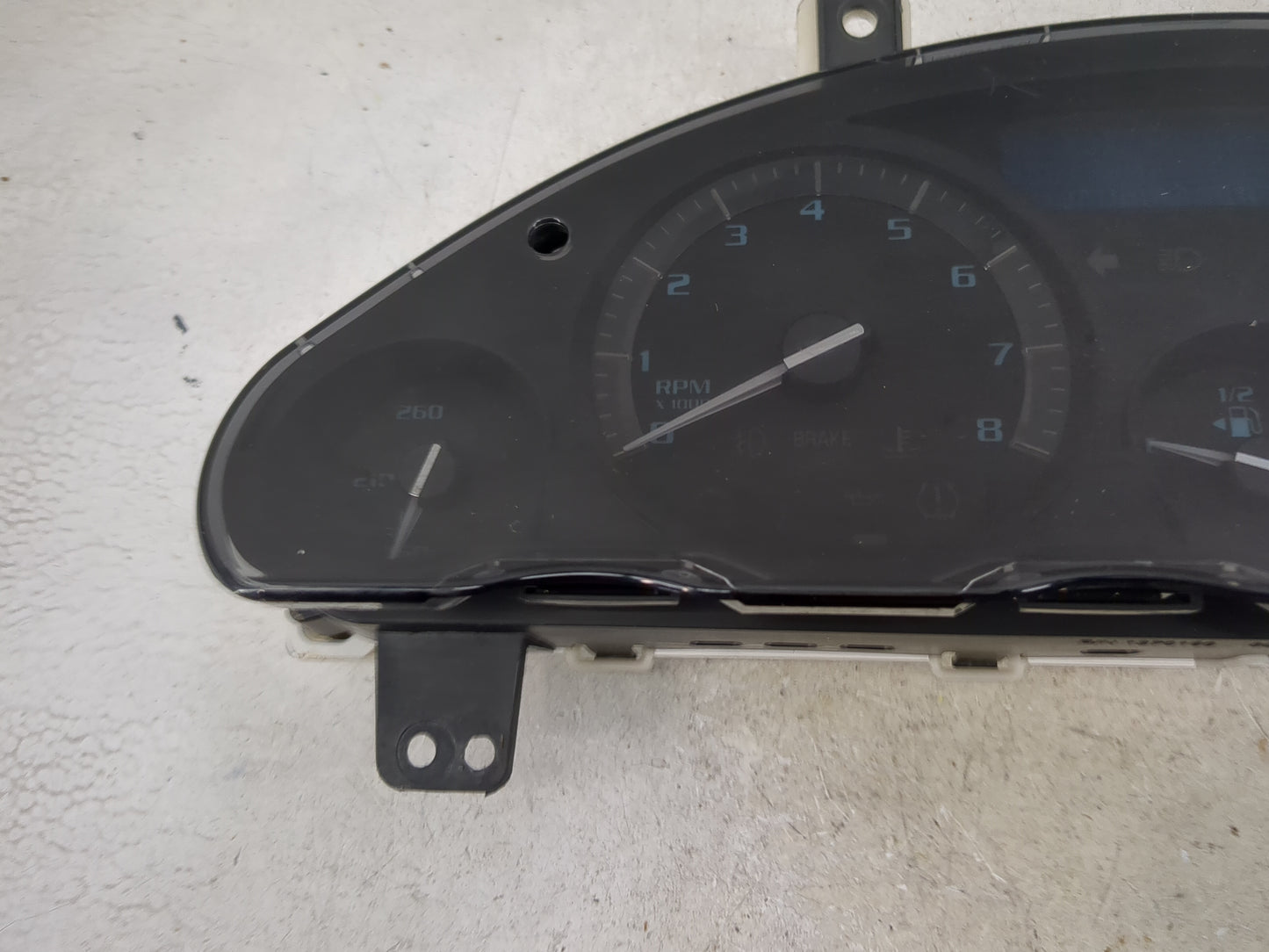 2014-2017 Buick Enclave Instrument Cluster Speedometer Gauges Miles:185K Fits Fits 2014 2015 2016 2017 OEM Used Auto Parts -