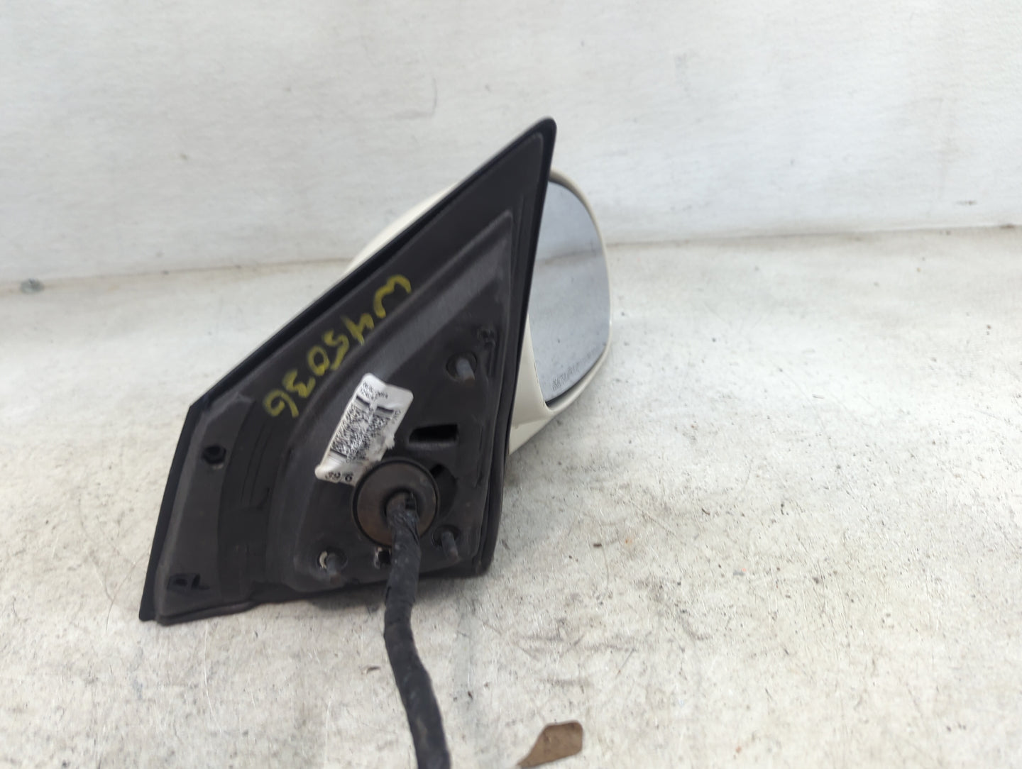 2013-2017 Buick Enclave Passenger Side View Mirror - Right Door Mirror OEM Used - Oemusedautoparts1.com