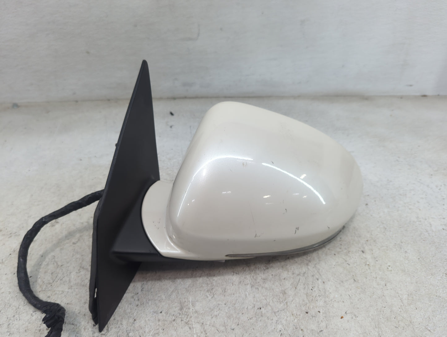 2013-2017 Buick Enclave Driver Side View Mirror - Left Door Mirror OEM Used - Oemusedautoparts1.com