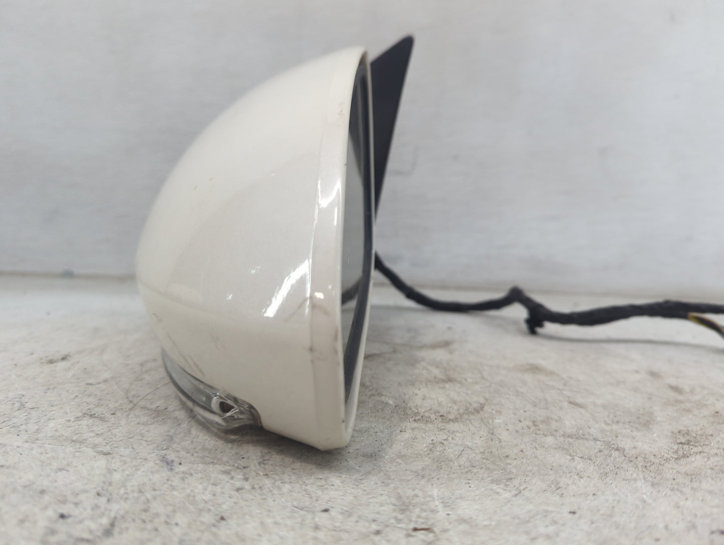 2013-2017 Buick Enclave Driver Side View Mirror - Left Door Mirror OEM Used - Oemusedautoparts1.com