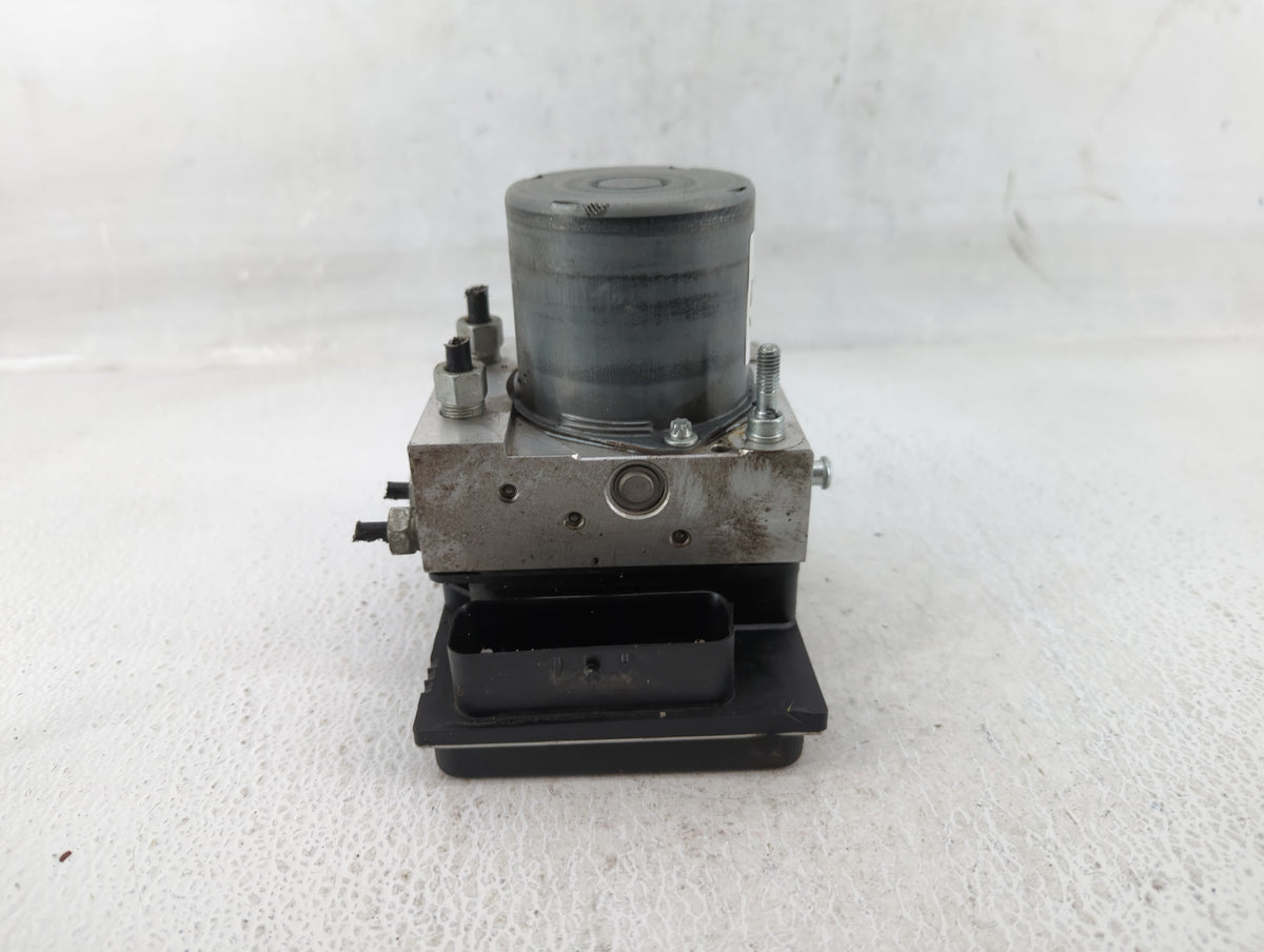 2012-2017 Buick Enclave Anti-Lock Brake ABS Pump Module Actuator OEM P/N:22893247 Fits Fits 2012 2013 2014 2015 2016 2017 OE