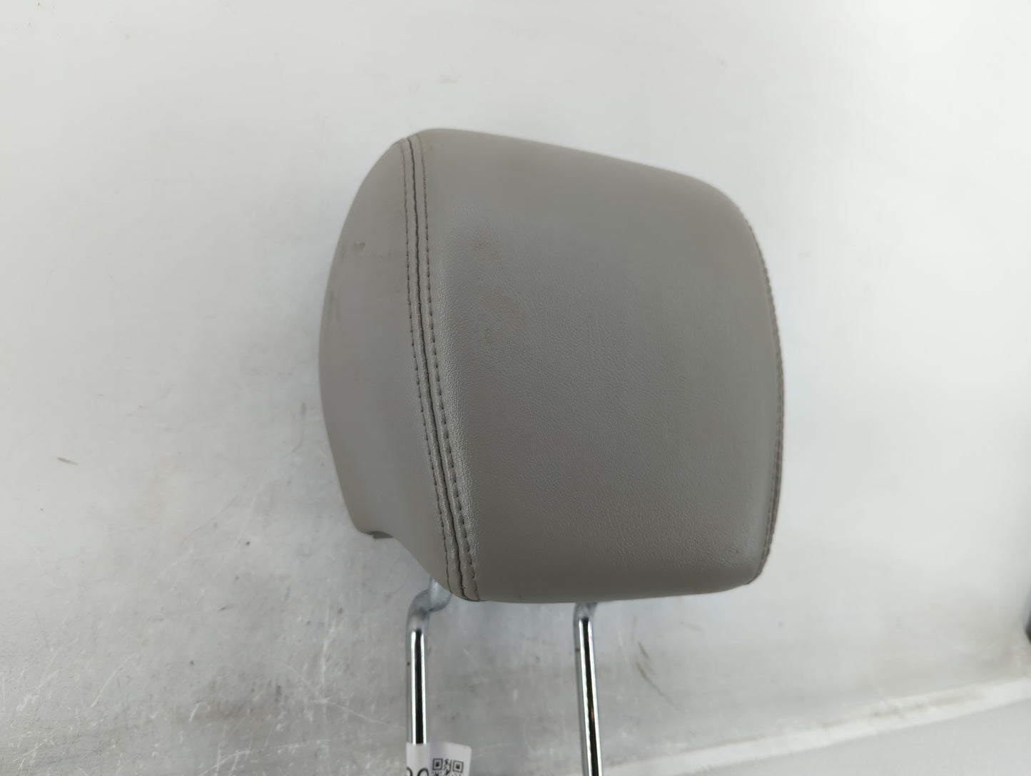 2015 Buick Enclave Headrest Head Rest Front Driver Passenger Seat Fits OEM Used Auto Parts - Oemusedautoparts1.com