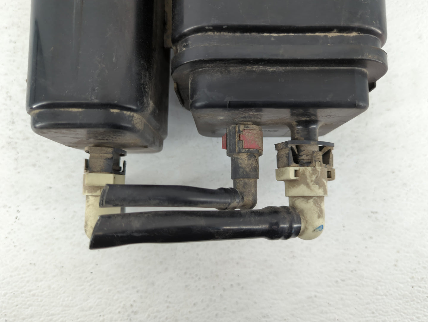2015 Buick Enclave Fuel Vapor Charcoal Canister - Oemusedautoparts1.com
