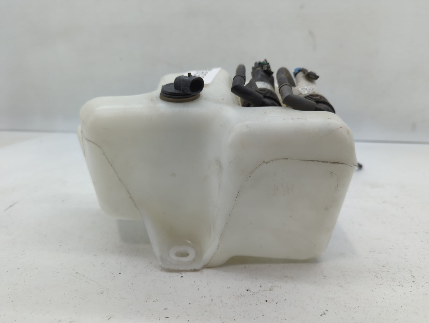 2010-2017 Buick Enclave Windshield Washer Fluid Reservoir Bottle 615959 - Oemusedautoparts1.com