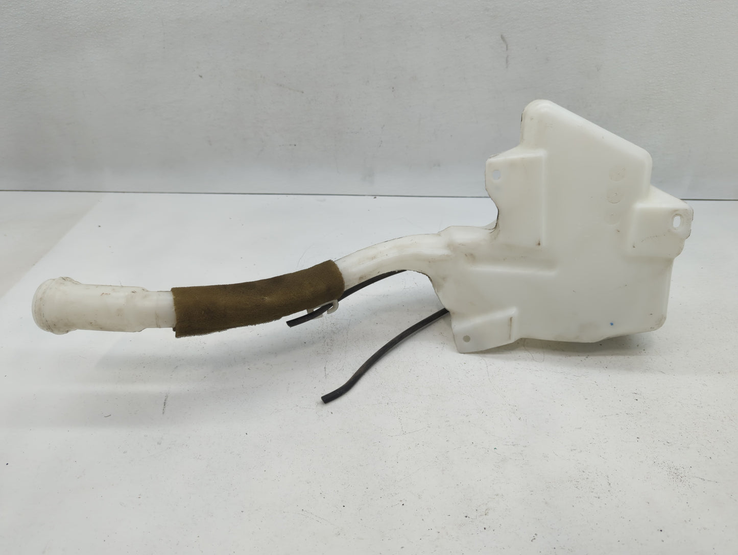 2010-2017 Buick Enclave Windshield Washer Fluid Reservoir Bottle 615959 - Oemusedautoparts1.com