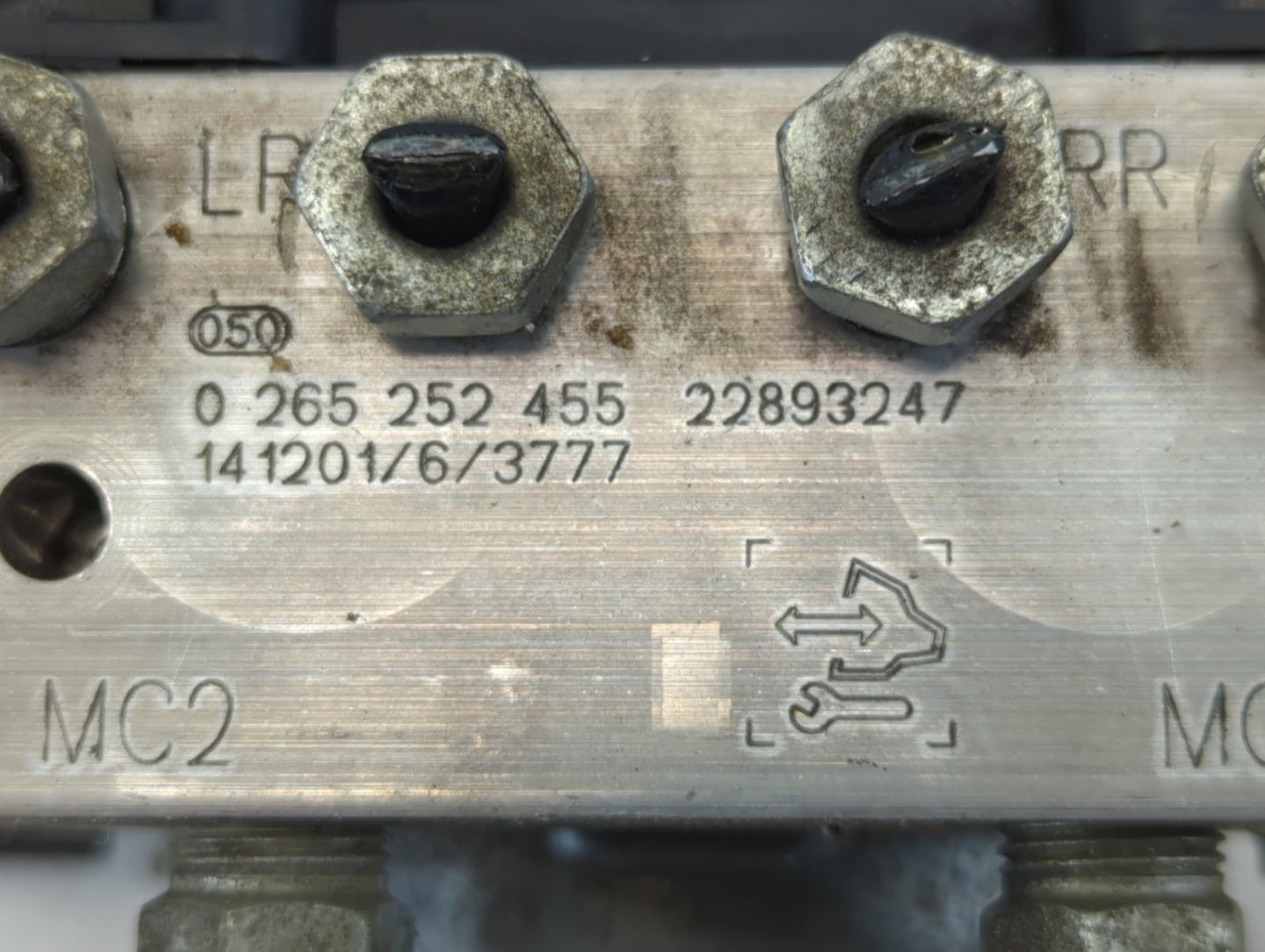 2012-2017 Buick Enclave ABS Pump Control Module Replacement P/N:0 265 252 455 Fits Fits 2012 2013 2014 2015 2016 2017 OEM Us