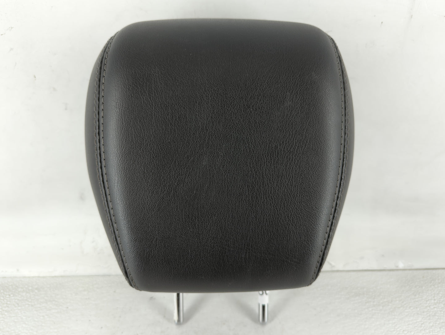 2014-2017 Buick Enclave Headrest Head Rest Rear Seat Black - Oemusedautoparts1.com