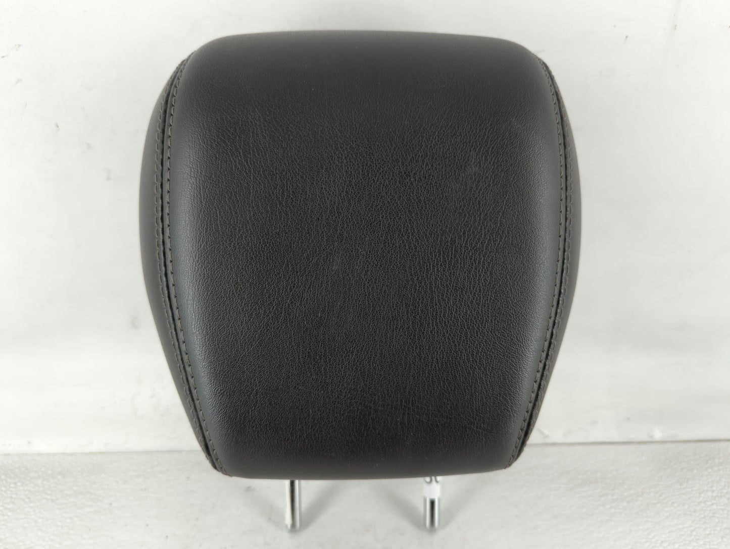 2014-2017 Buick Enclave Headrest Head Rest Rear Seat Black - Oemusedautoparts1.com